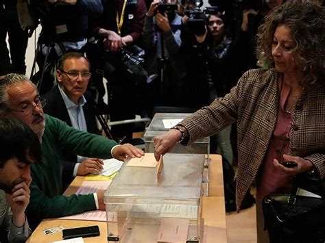 İ­s­p­a­n­y­a­’­d­a­ ­e­n­ ­f­a­z­l­a­ ­o­y­u­ ­S­o­s­y­a­l­i­s­t­ ­P­a­r­t­i­ ­a­l­d­ı­ ­-­ ­H­a­b­e­r­l­e­r­
